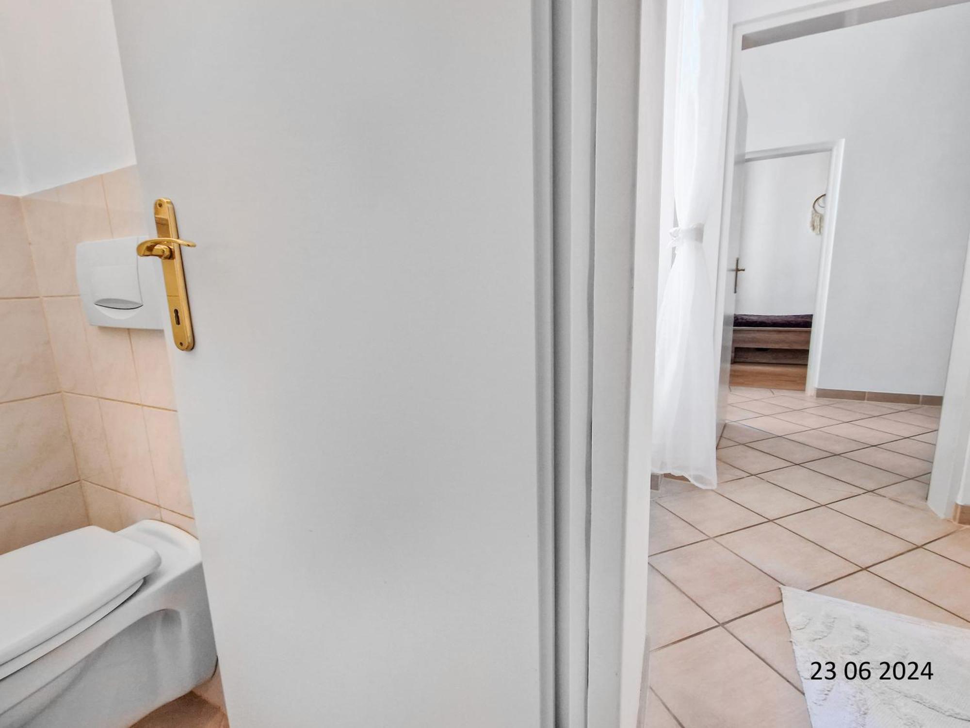 Elegant Three-Bedroom Suite Відень Екстер'єр фото