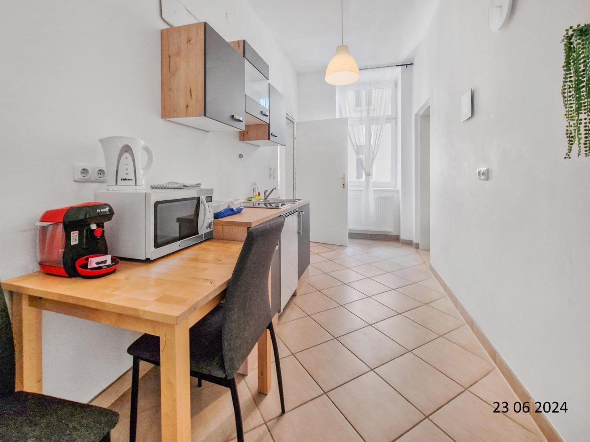Elegant Three-Bedroom Suite Відень Екстер'єр фото