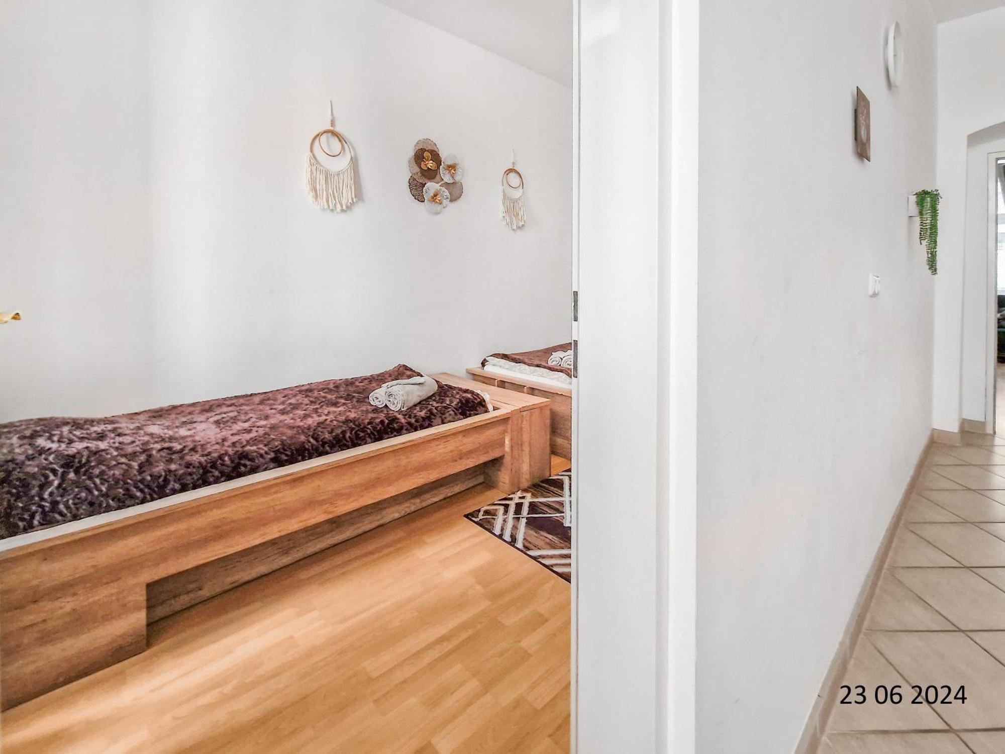 Elegant Three-Bedroom Suite Відень Екстер'єр фото