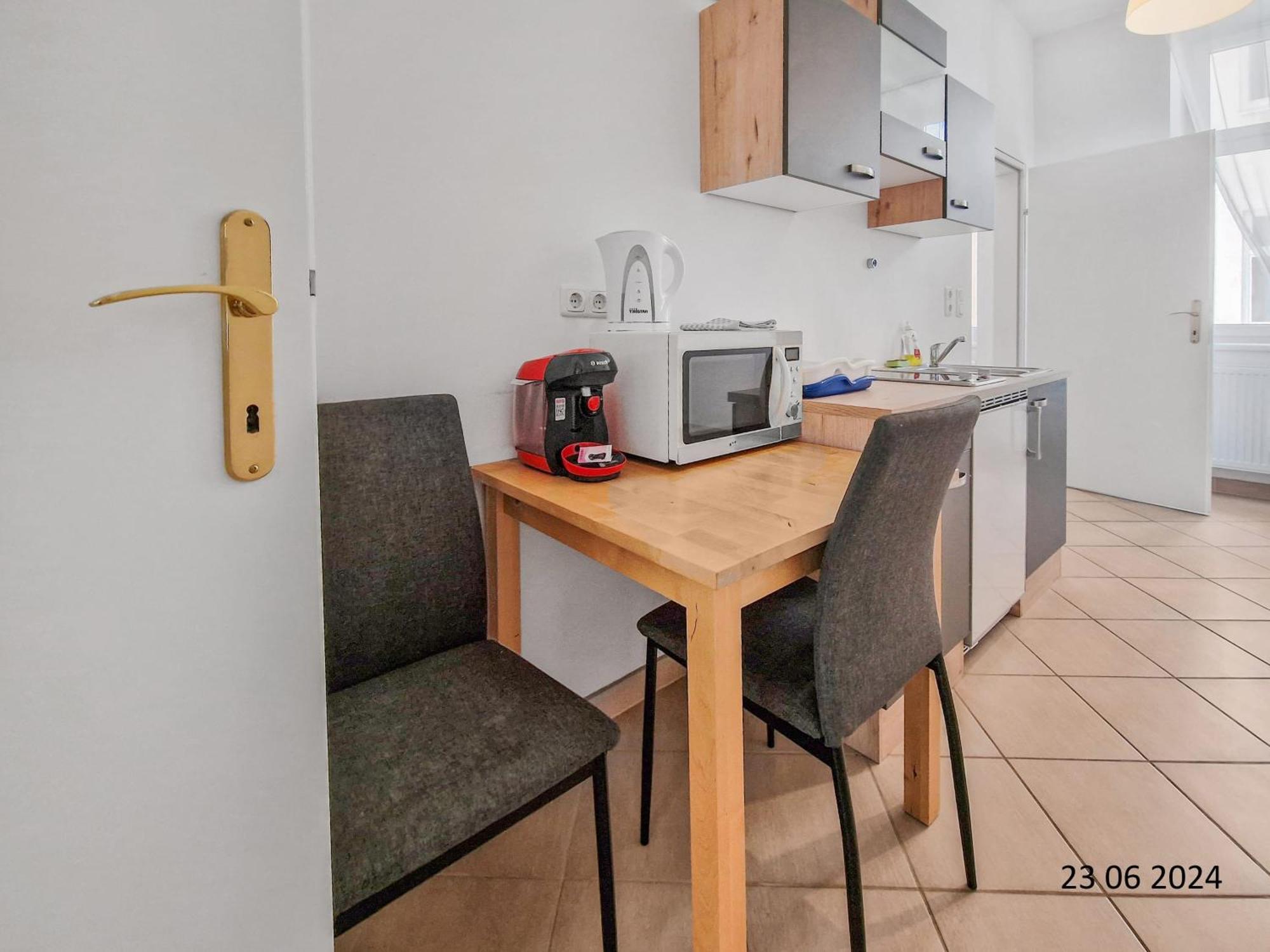 Elegant Three-Bedroom Suite Відень Екстер'єр фото